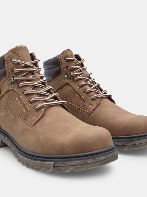 Bottine à lacets pour homme modèle outdoor bata - Kiabi