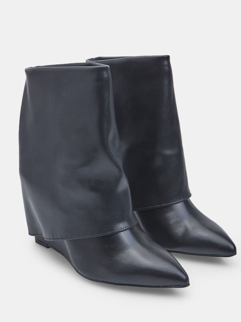 Bottine à revers avec plateforme et bout Bata Noir - Kiabi