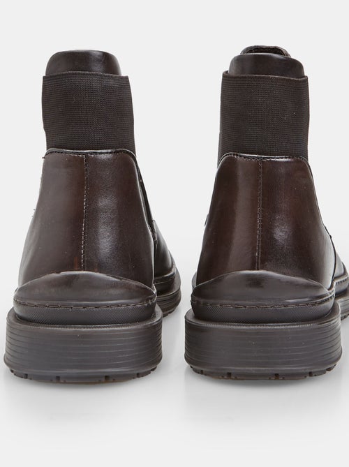 Bottine Chelsea en cuir Bata - Kiabi