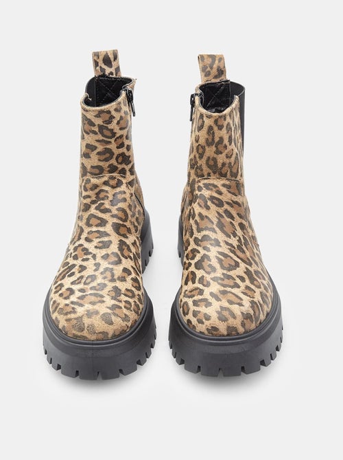 Bottine Chelsea en daim BATA - Kiabi