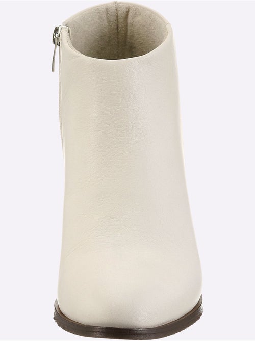Bottine Courte Cuir D'agneau Nappa Très Doux - Taille Standard - Helline - Kiabi Bottine Courte Cuir D'agneau Nappa Très Doux - Taille Standard - Helline - Kiabi
