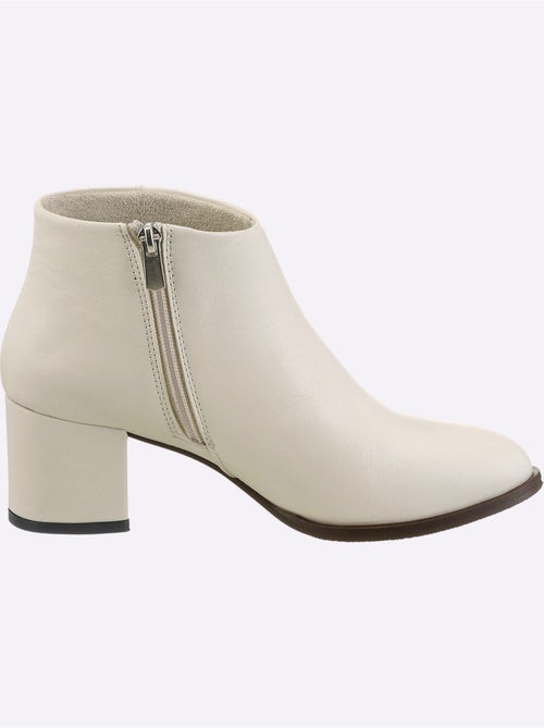 Bottine Courte Cuir D'agneau Nappa Très Doux - Taille Standard - Helline - Kiabi Bottine Courte Cuir D'agneau Nappa Très Doux - Taille Standard - Helline - Kiabi