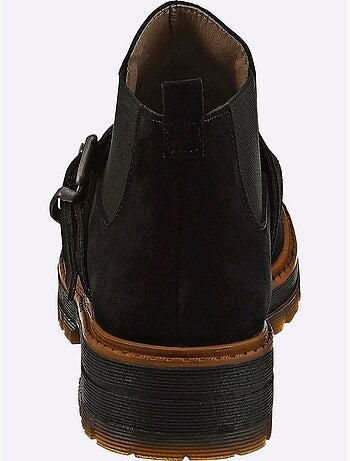 Bottine courte de fabrication espagnole - taille standard - helline