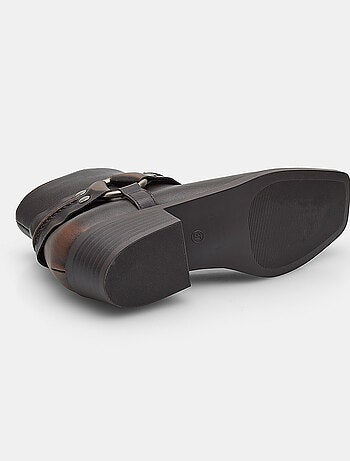 Bottine de cow-boy BATA