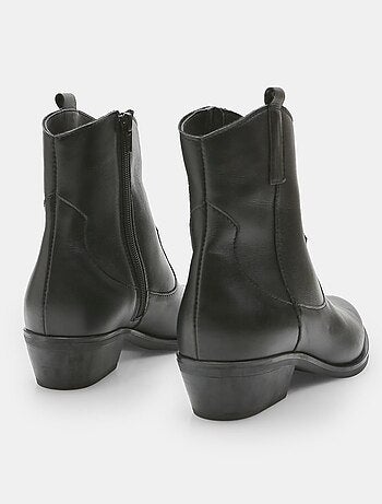 Bottine en cuir BATA