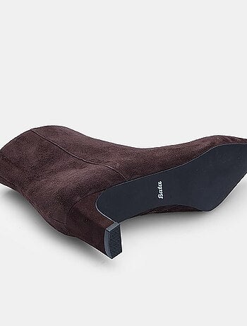 Bottine en daim avec talon Bata