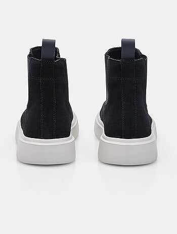 Bottine en daim BATA