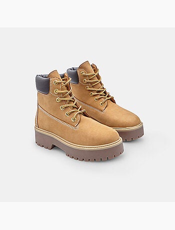 Bottine outdoor à lacets en nubuck Bata