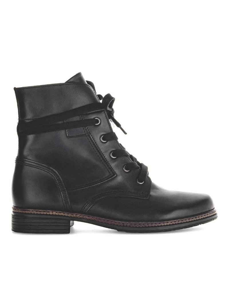 Bottines à lacets  en cuir lisse Noir - Kiabi