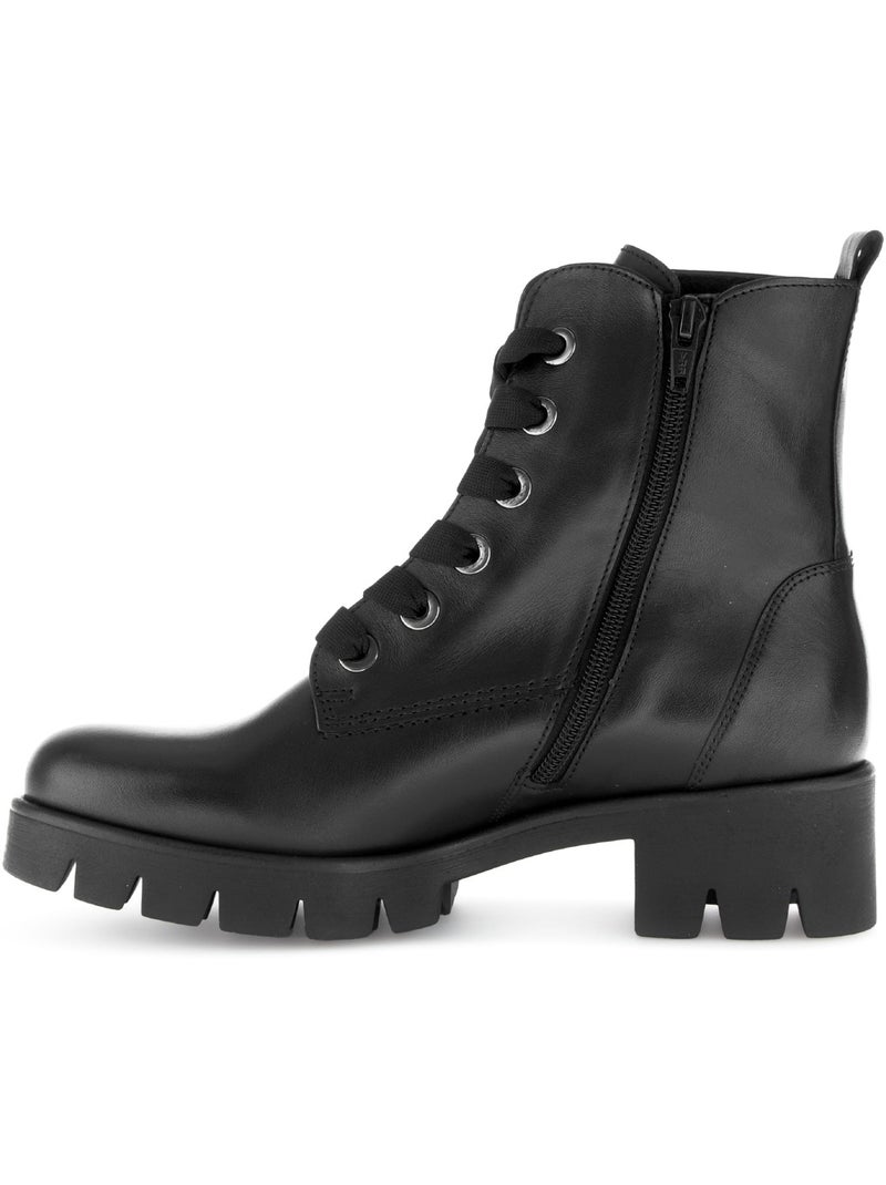 Bottines à lacets  en cuir lisse Noir - Kiabi