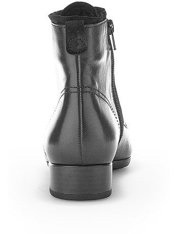 Bottines à lacets en cuir lisse