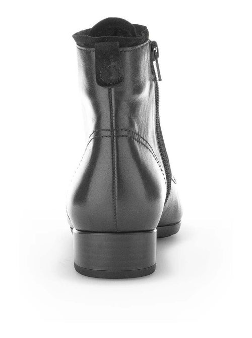 Bottines à lacets  en cuir lisse - Kiabi