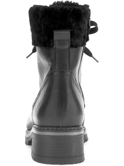 Bottines à lacets  en cuir lisse - Kiabi