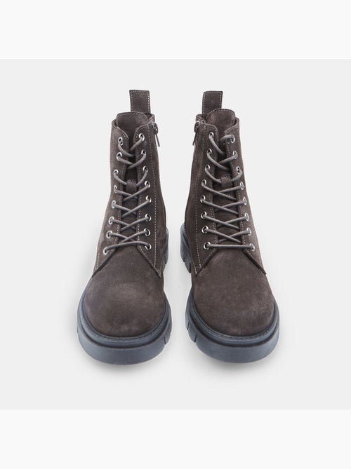 Bottines à lacets  en daim - Kiabi