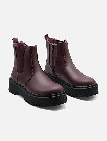 Bottines à semelles crantées