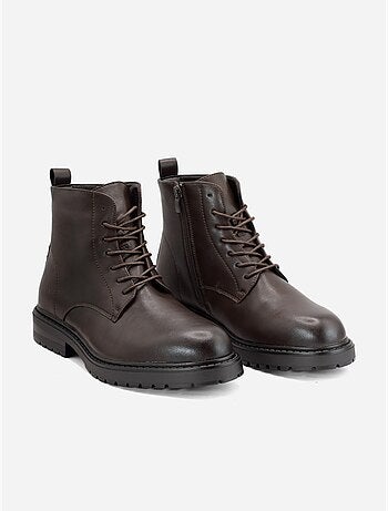 Bottines à semelles crantées