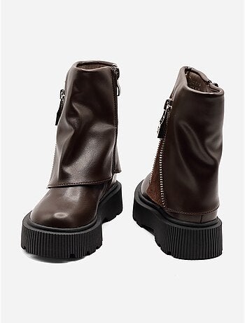 Bottines à semelles crantées