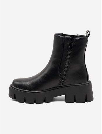 Bottines à semelles crantées