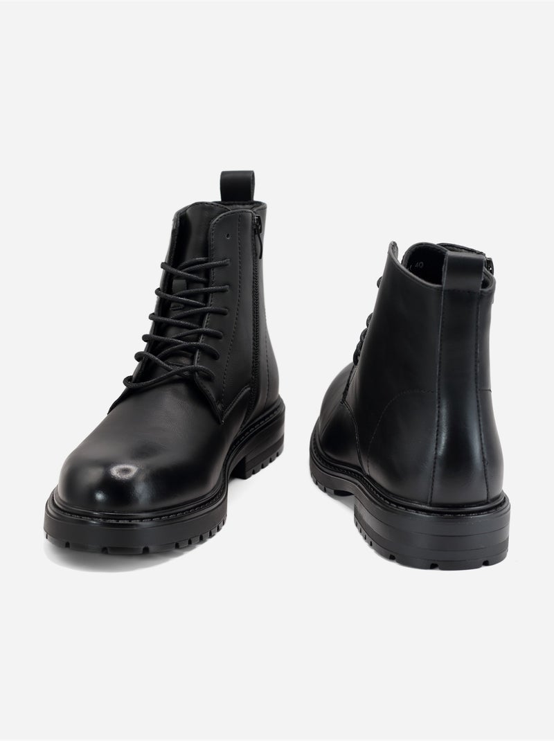 Bottines à semelles crantées Noir - Kiabi