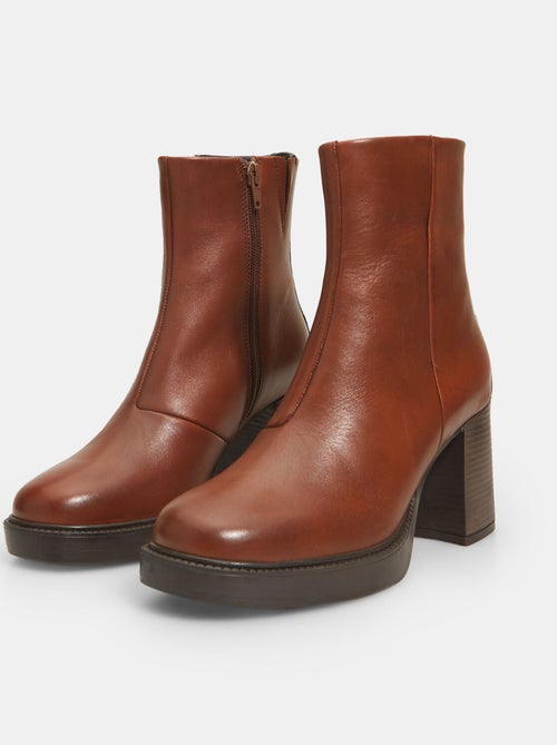 Bottines à talon en cuir BATA - Kiabi