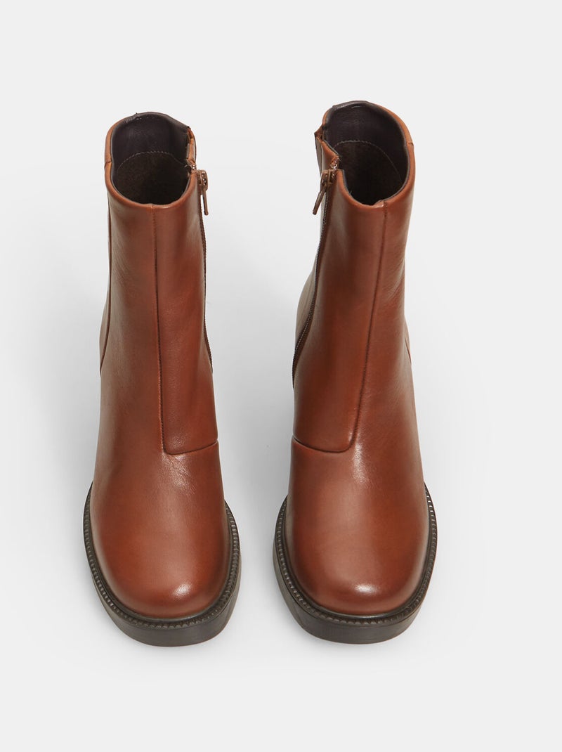 Bottines à talon en cuir BATA Marron - Kiabi