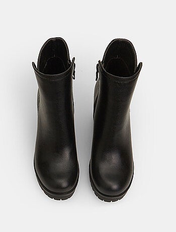 Bottines à talon large BATA