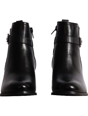 Bottines à talons carrés