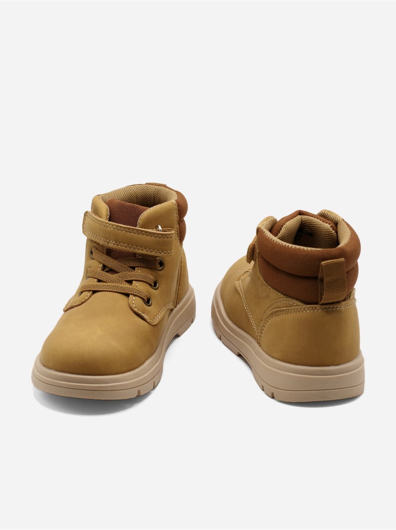 Bottines auto-agrippante Camel - Kiabi