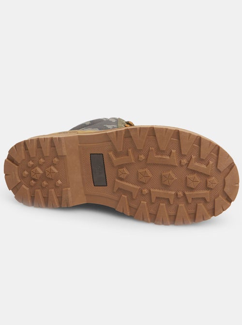 Bottines avec détails camouflage BATA - Kiabi