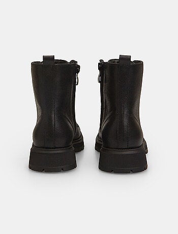 Bottines avec papillon bijou BATA