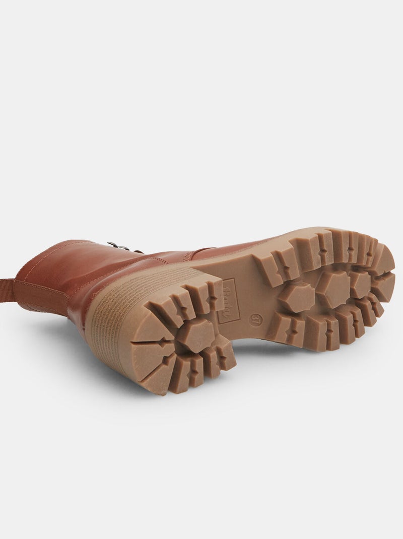 Bottines avec semelle crantée, lacets et talon moyen BATA Marron - Kiabi