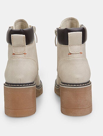 Bottines avec talon moyen et lacets BATA