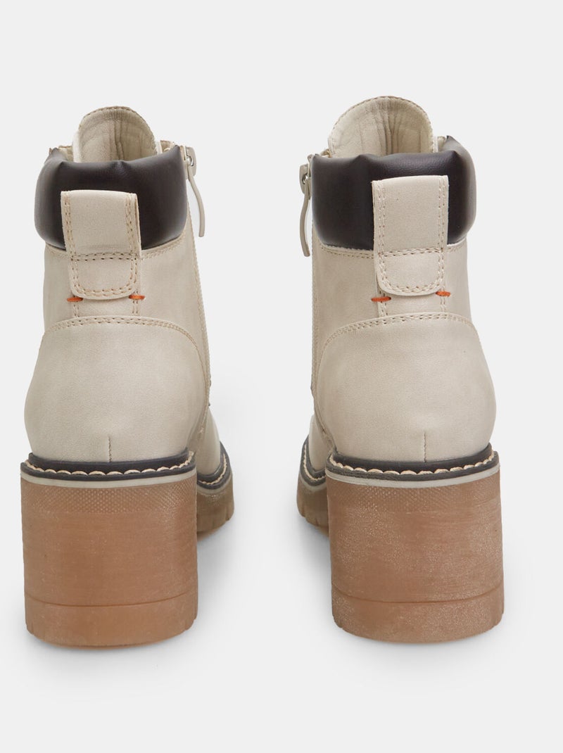 Bottines avec talon moyen et lacets BATA Beige - Kiabi