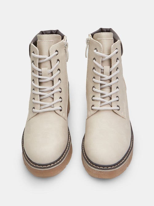 Bottines avec talon moyen et lacets BATA - Kiabi