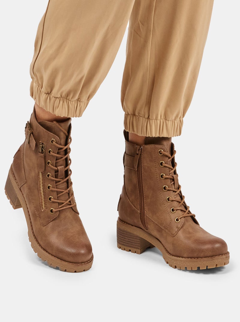 Bottines avec zip latérale et boucles BATA Taupe - Kiabi