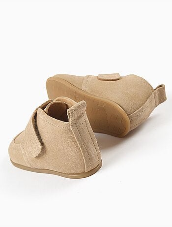 Bottines barefoot en daim et à scratch