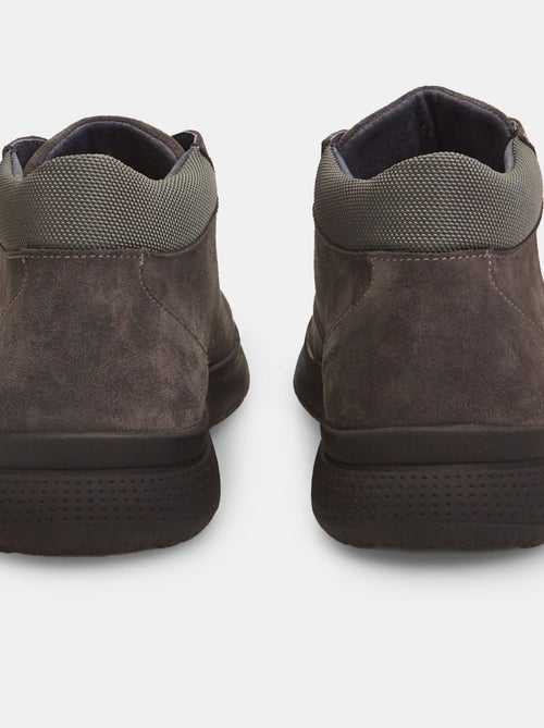 Bottines Bata Comfit en cuir velours BATA - Kiabi