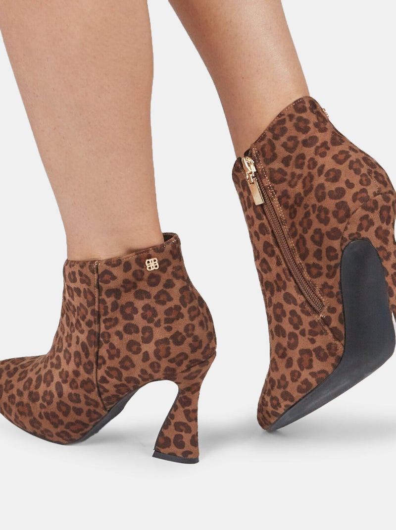 Bottines Bata Red Label avec effet cuir velours et talon bobine Marron - Kiabi