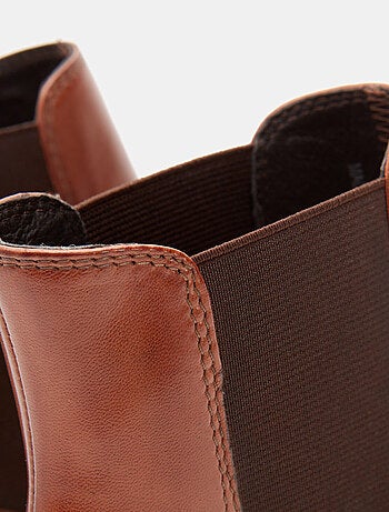 bottines chelsea à talon large BATA