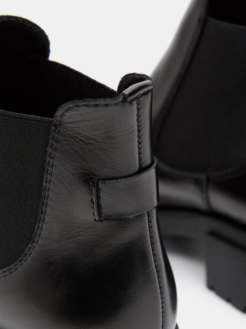 Bottines chelsea avec semelle crantée bata Noir - Kiabi