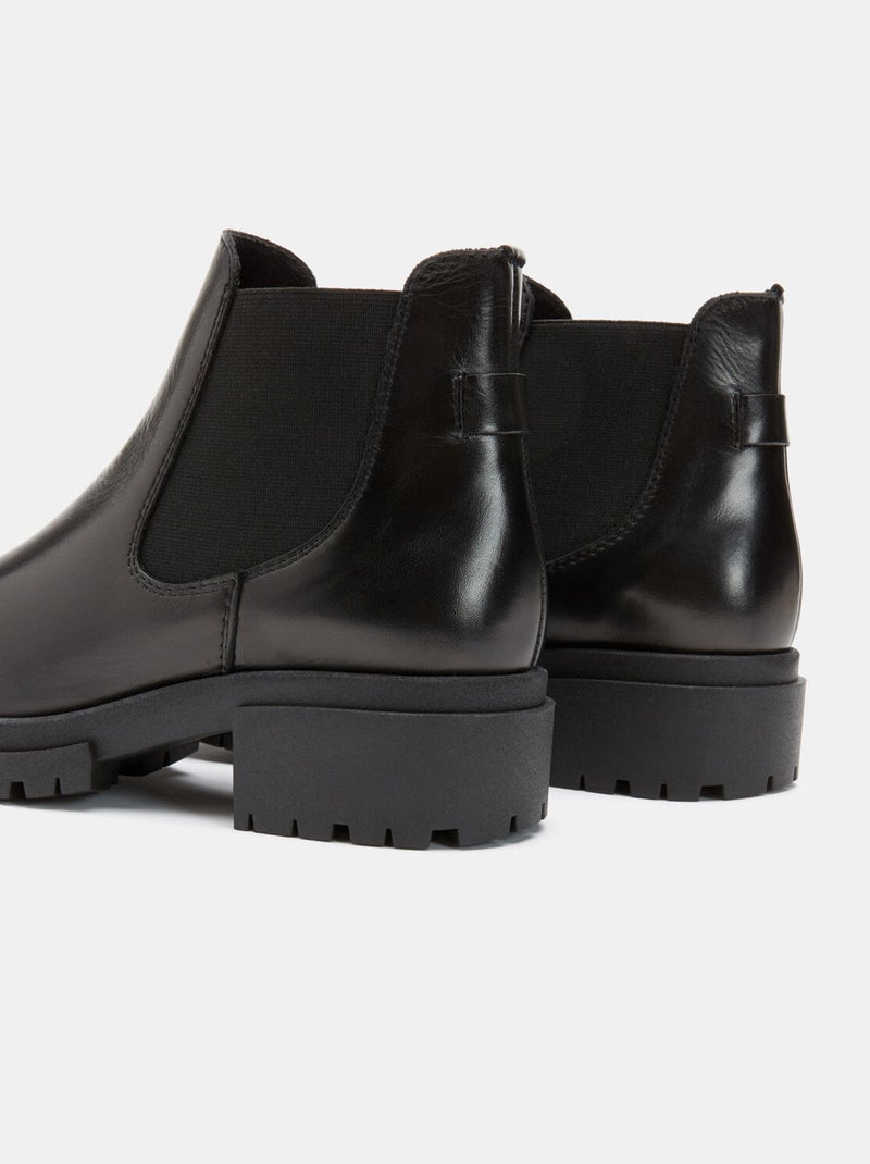 Bottines chelsea avec semelle crantée bata Noir - Kiabi