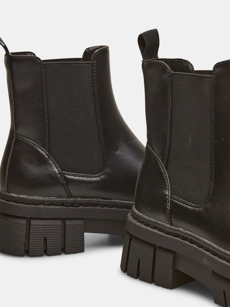 Bottines Chelsea avec semelle épaisse BATA Noir - Kiabi