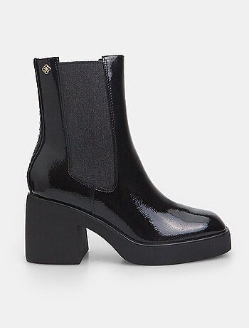 Bottines Chelsea Bata red label avec large talon BATA