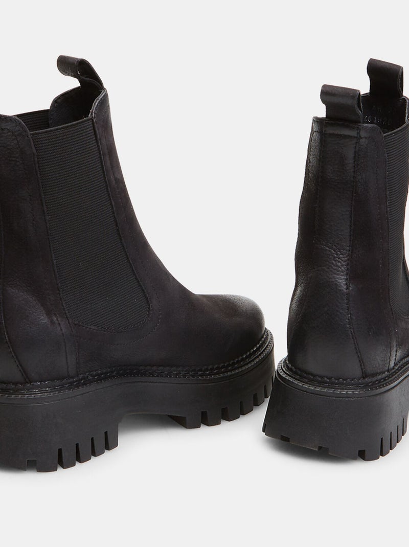 Bottines Chelsea en cuir avec semelle crantée BATA Noir - Kiabi