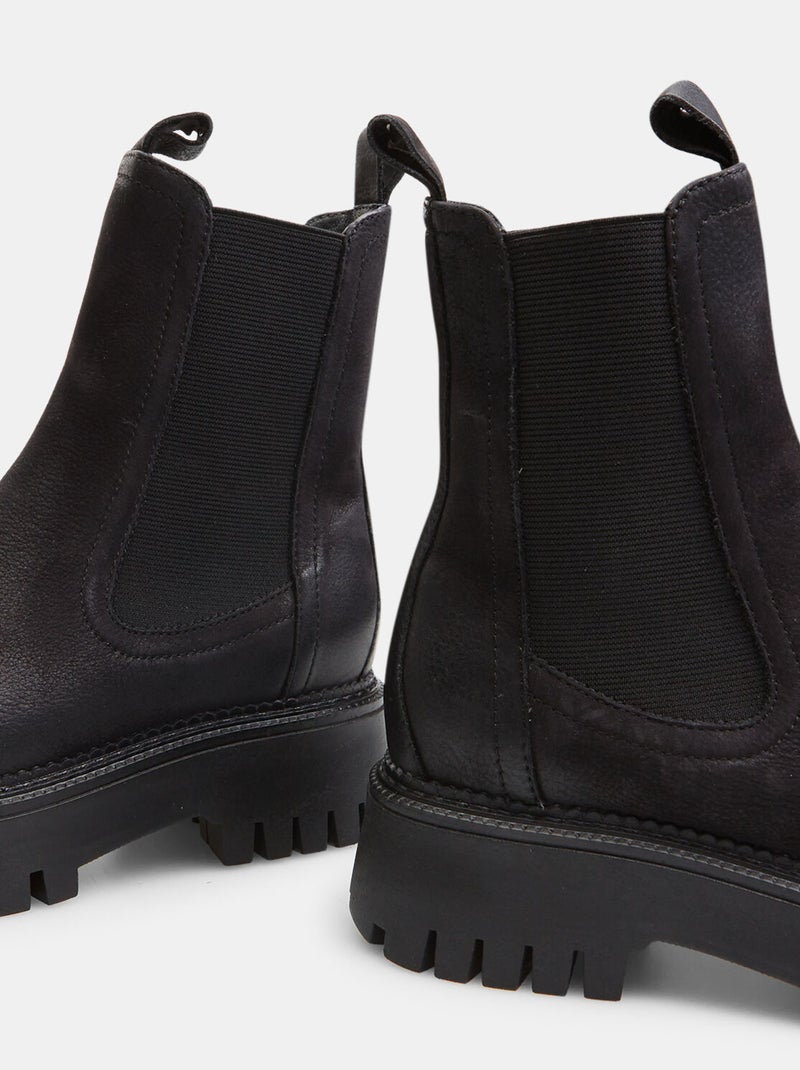 Bottines Chelsea en cuir avec semelle crantée BATA Noir - Kiabi