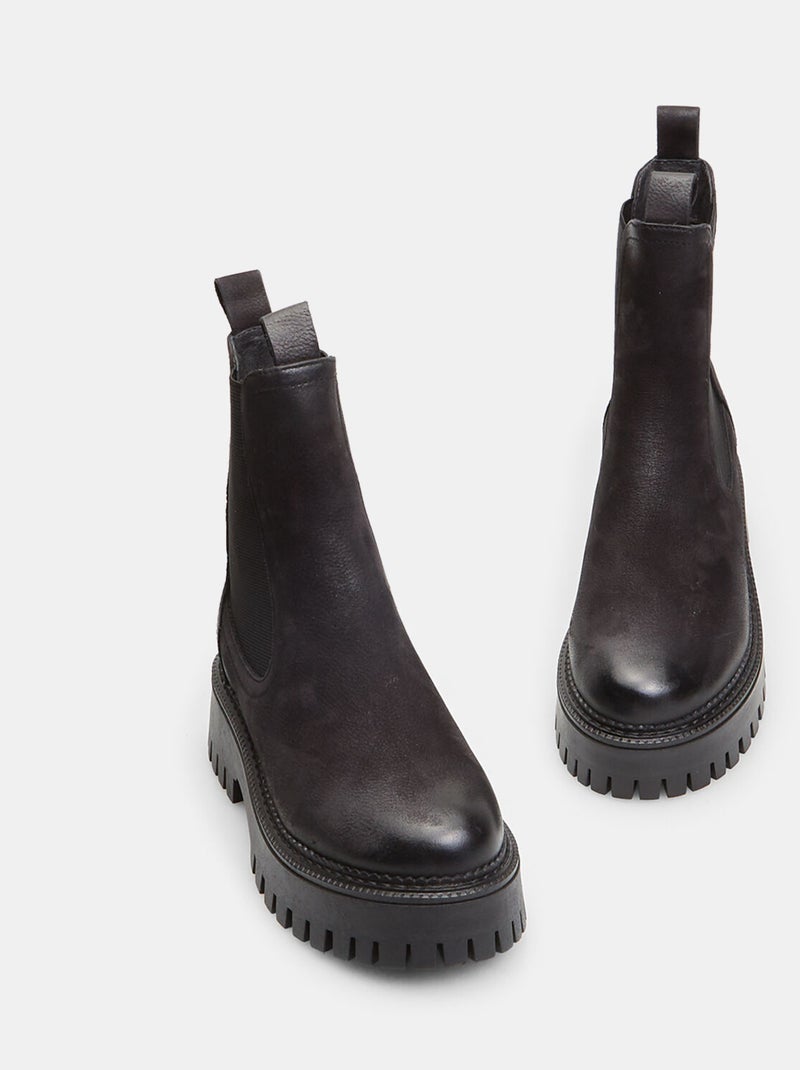 Bottines Chelsea en cuir avec semelle crantée BATA Noir - Kiabi