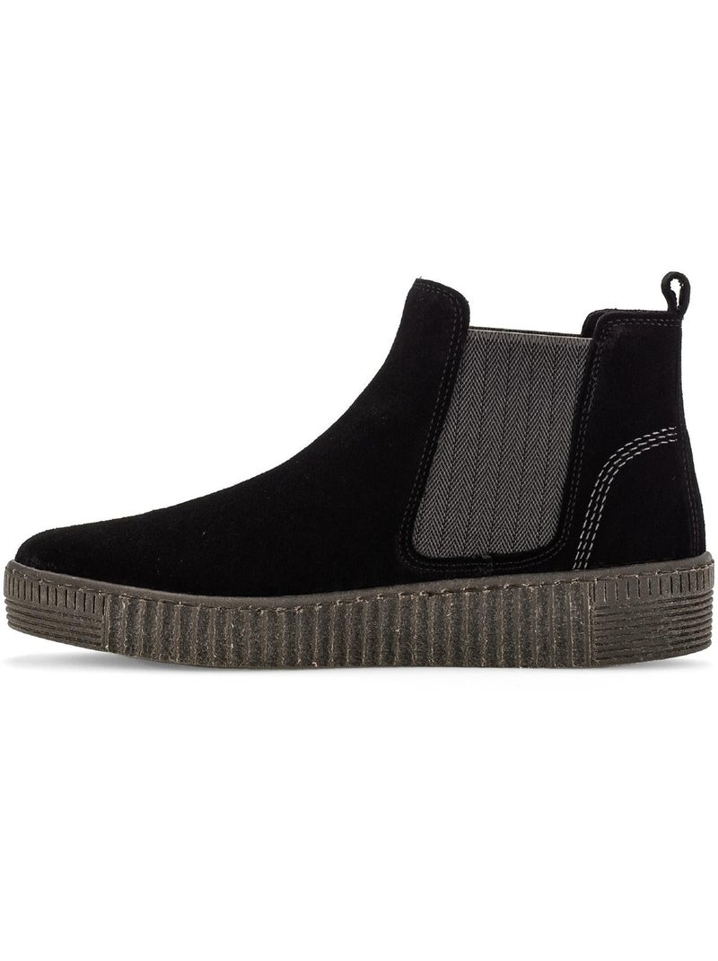 Bottines chelsea  en Nubuck Noir - Kiabi