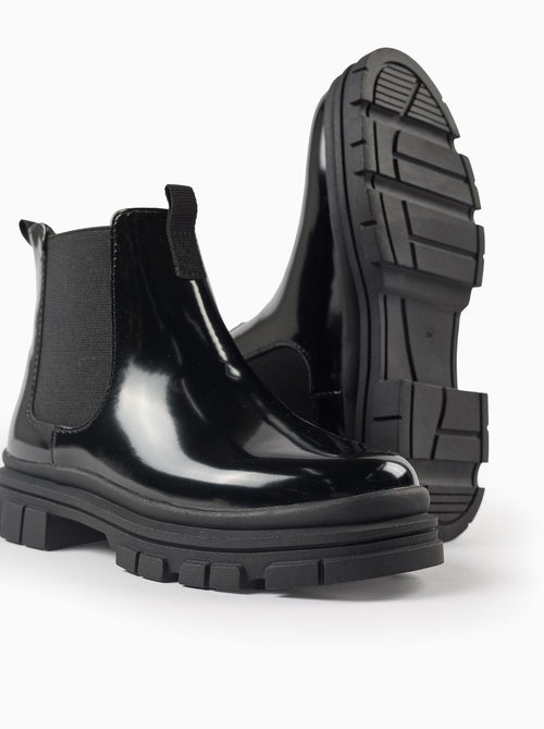 Bottines chelsea vernies avec semelle antidérapante - Kiabi Bottines chelsea vernies avec semelle antidérapante - Kiabi