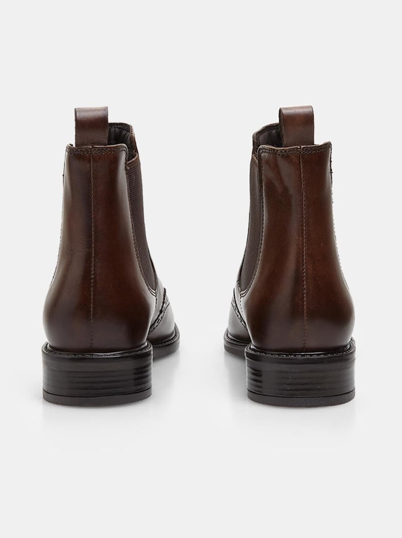 Bottines Cheville en cuir avec brogue BATA Marron - Kiabi