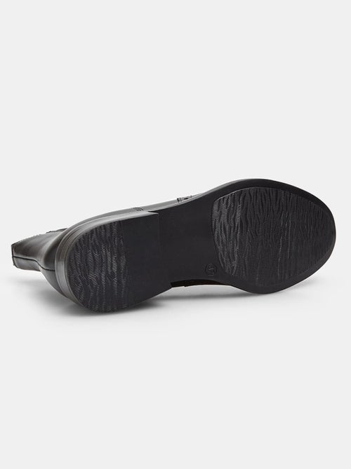 Bottines Cheville en cuir avec brogue BATA - Kiabi